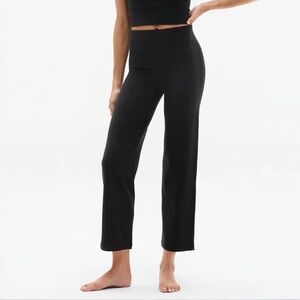 Athleta Elation Ultra High Rise Straight Crop Pant NWT BLACK